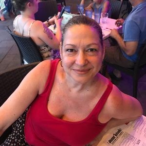 Meet your Posher, Paula